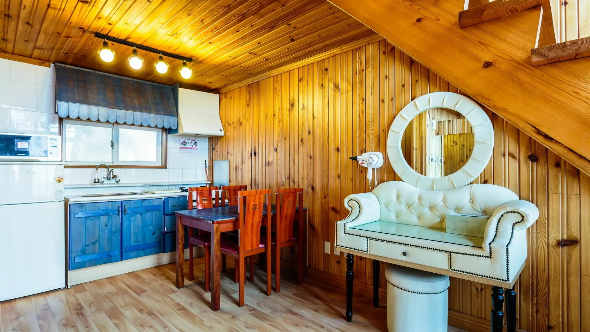 Santorini Pension Čedžu