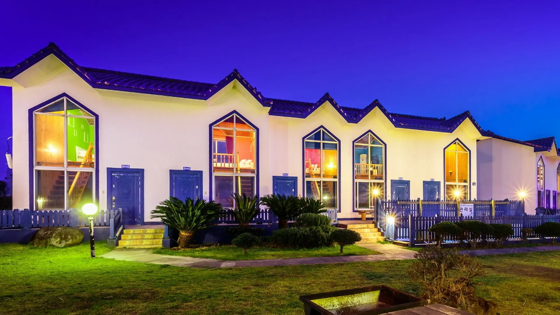 Santorini Pension Jeju Sydkorea