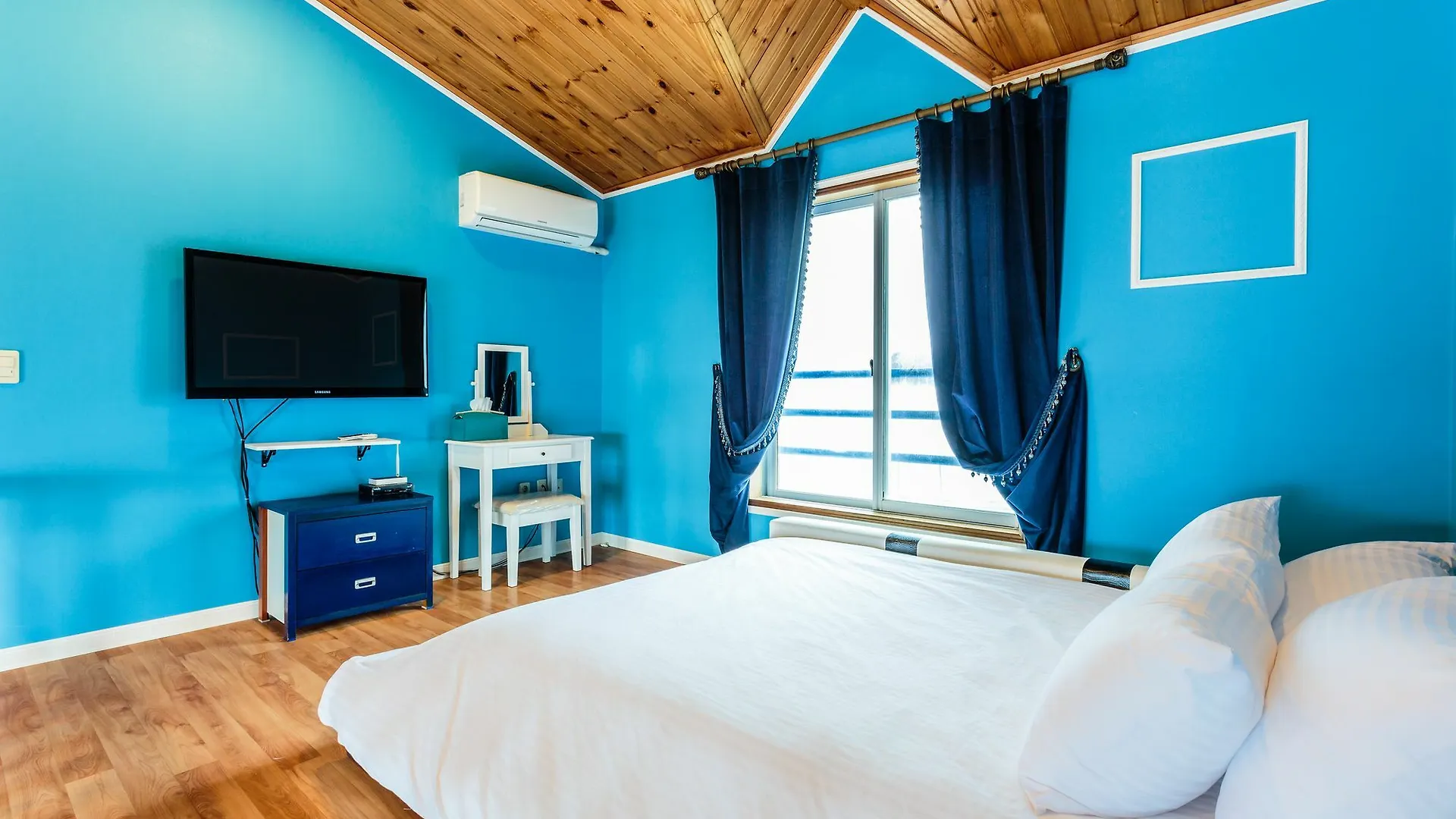 Santorini Pension Jeju Semesterbostad