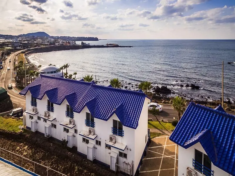 Santorini Pension Jeju Semesterbostad
